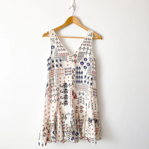 Club Monaco 100% Silk Ruffle Hem Sleeveless Dress NWT Size 0 - Picture 1 of 6